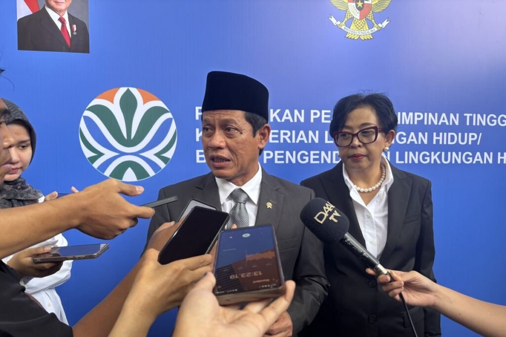 Menteri LH Hanif Faisol Nurofiq
