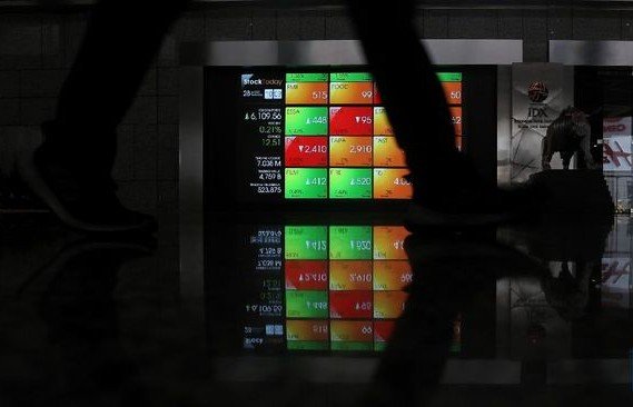 Ada Transaksi Jumbo di Saham FAPA, Dikendalikan Keluarga Fangiono?